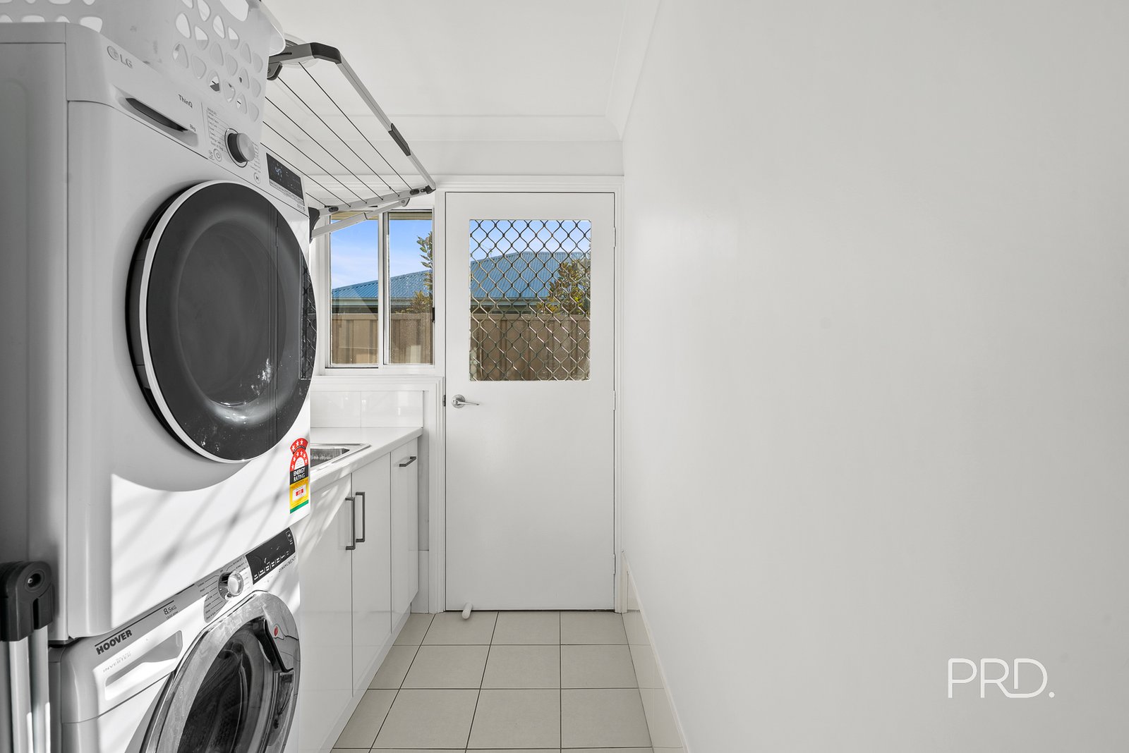 3 Yulong Street GLENFIELD PARK 13