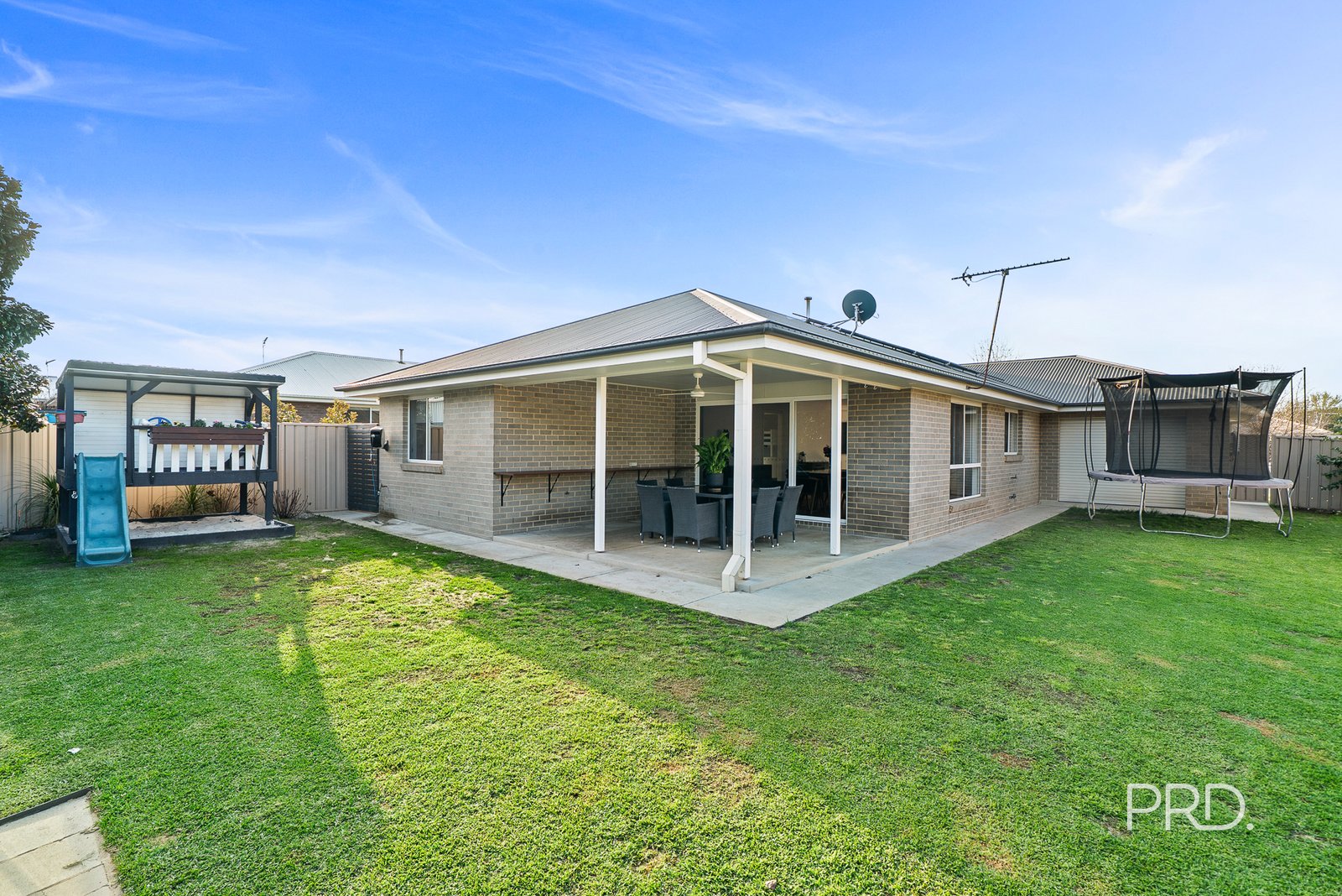 3 Yulong Street GLENFIELD PARK 14