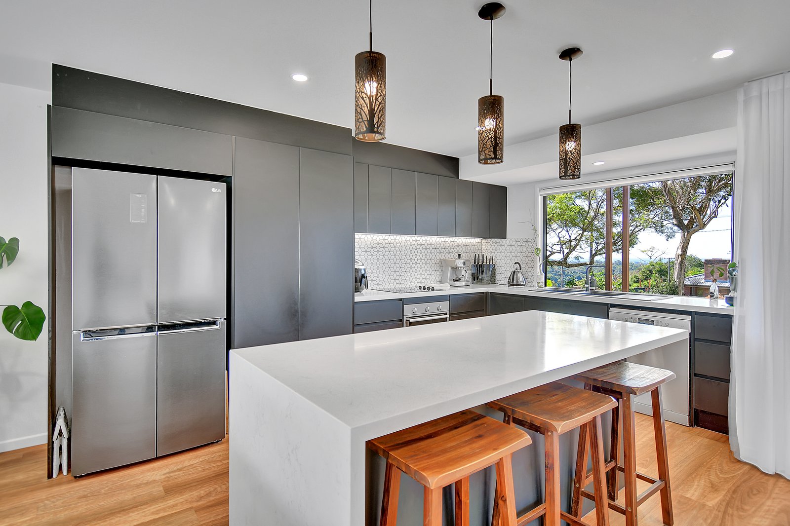 3 Yvonne Crescent BILAMBIL HEIGHTS 2