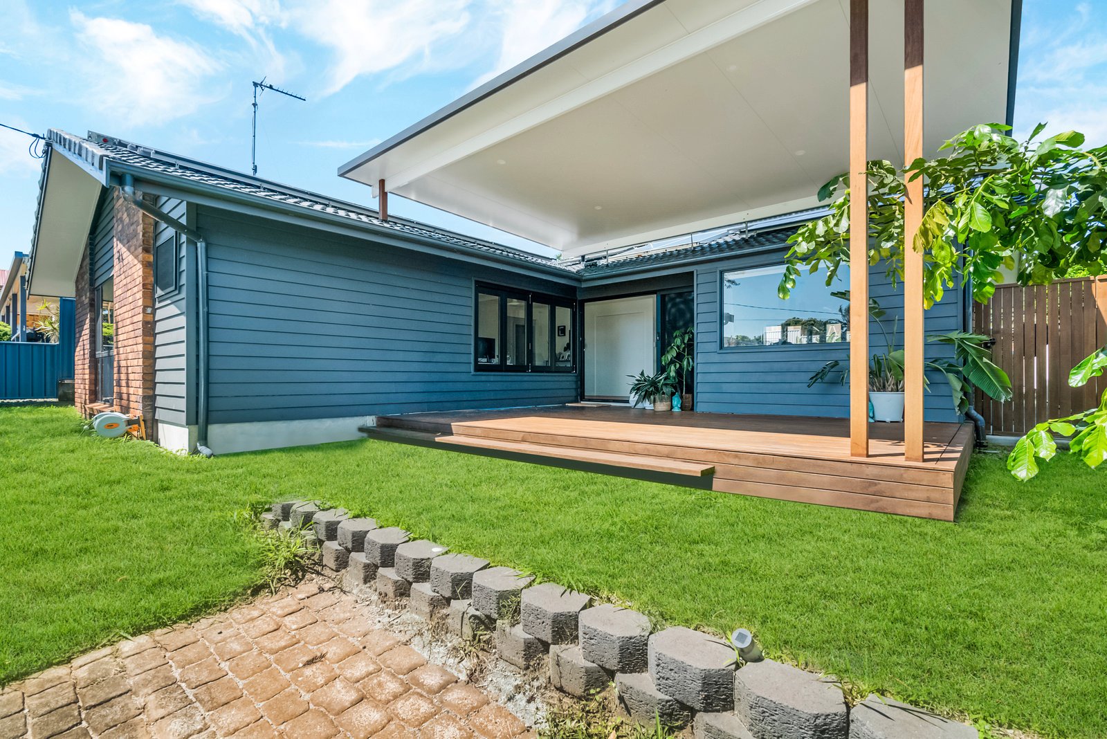 3 Yvonne Crescent BILAMBIL HEIGHTS 10