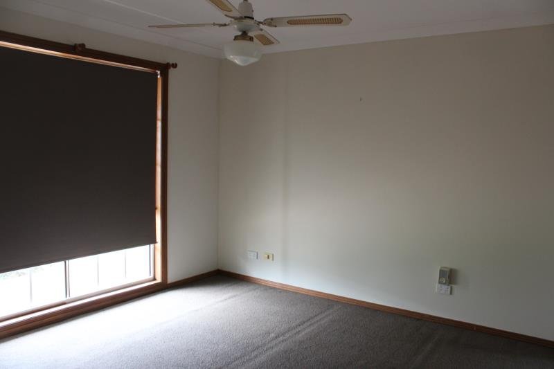 3 Zara Place GOBBAGOMBALIN 6