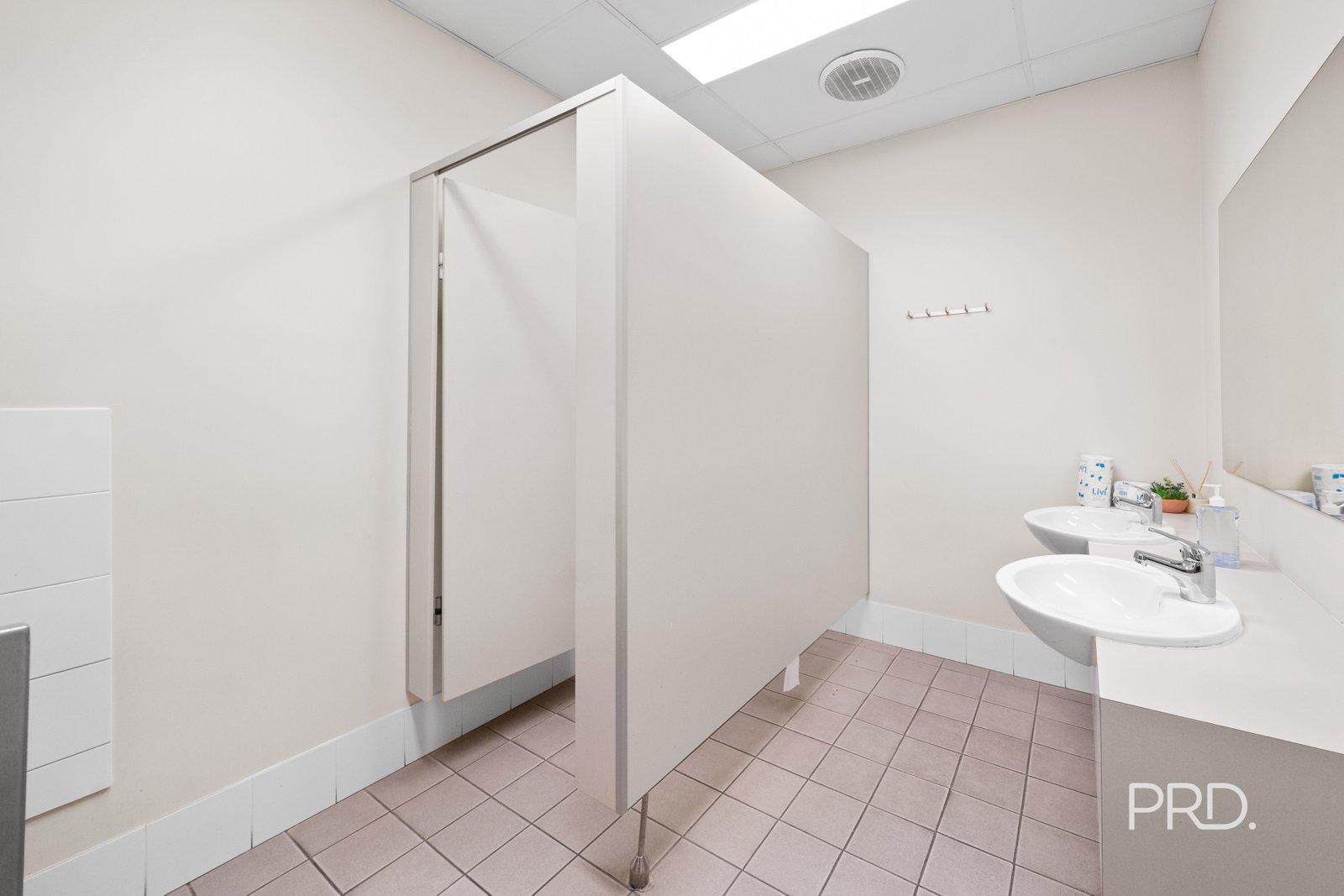 30-32 Hammond Avenue EAST WAGGA WAGGA 13