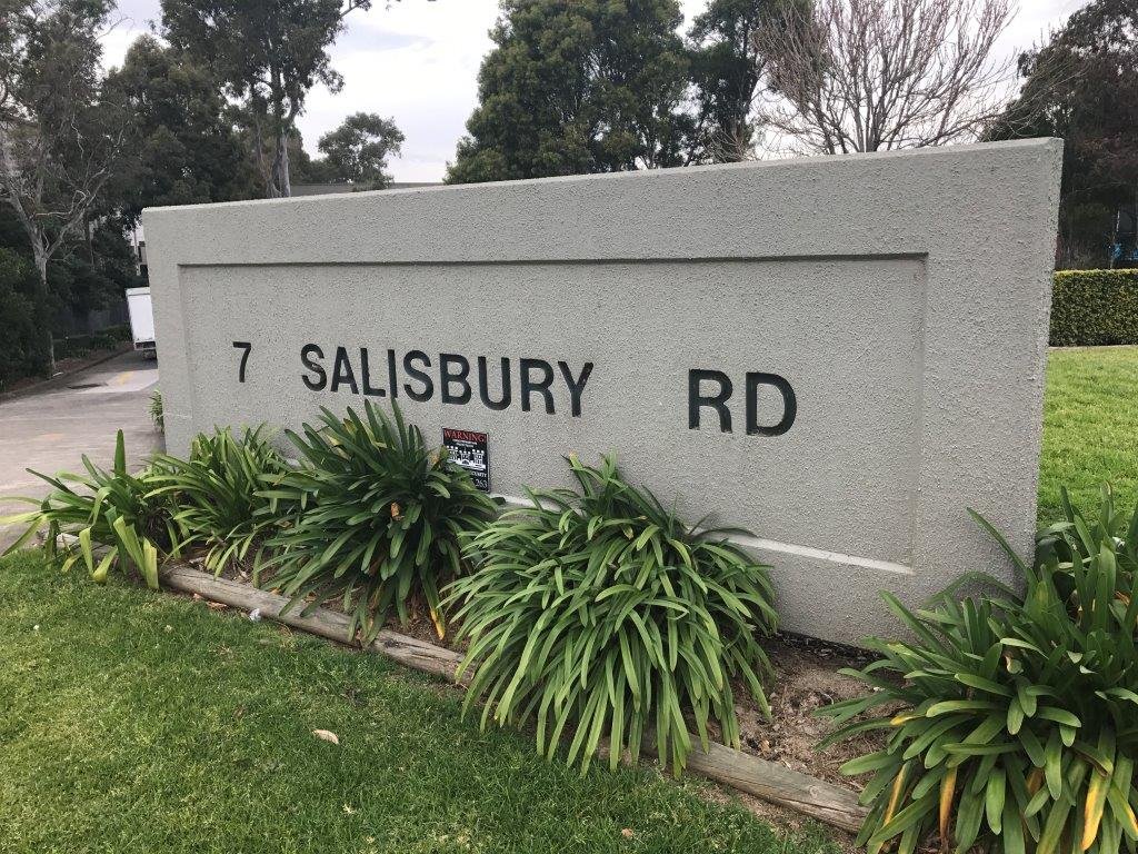 30 / 7 Salisbury Road CASTLE HILL 2