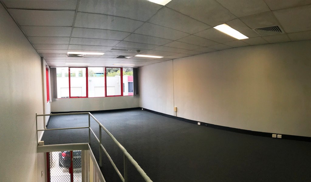 30 / 7 Salisbury Road CASTLE HILL 3