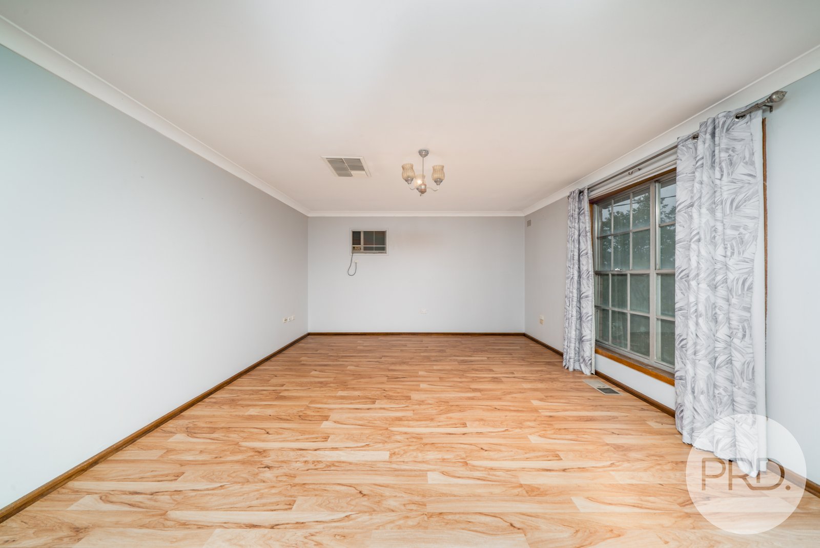 30 Alexander Street ASHMONT 2