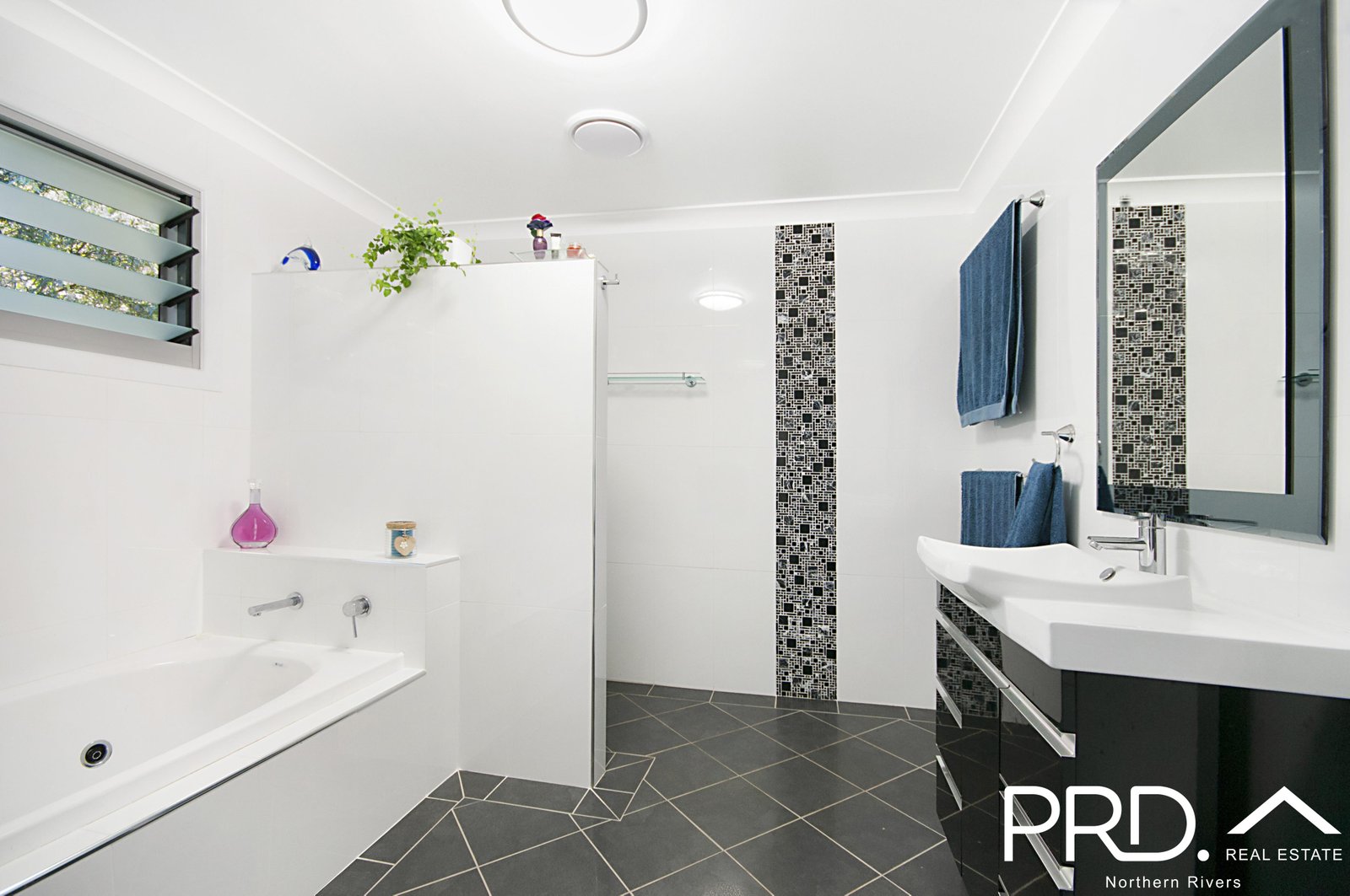 30 Anderson Street KYOGLE 8