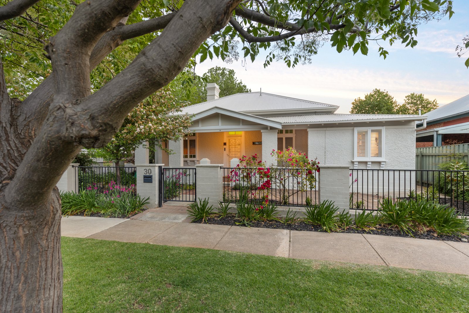 30 Beckwith Street WAGGA WAGGA 2