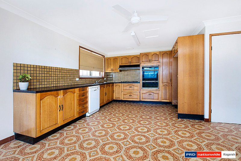 30 Benwerrin Ave  CARSS PARK 4