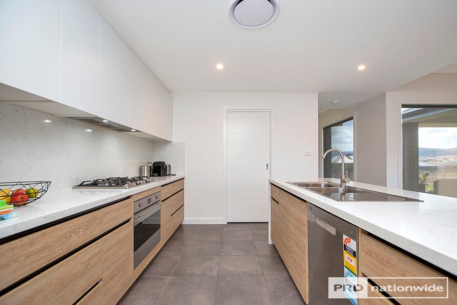 30 Bluebell Way TAMWORTH 6