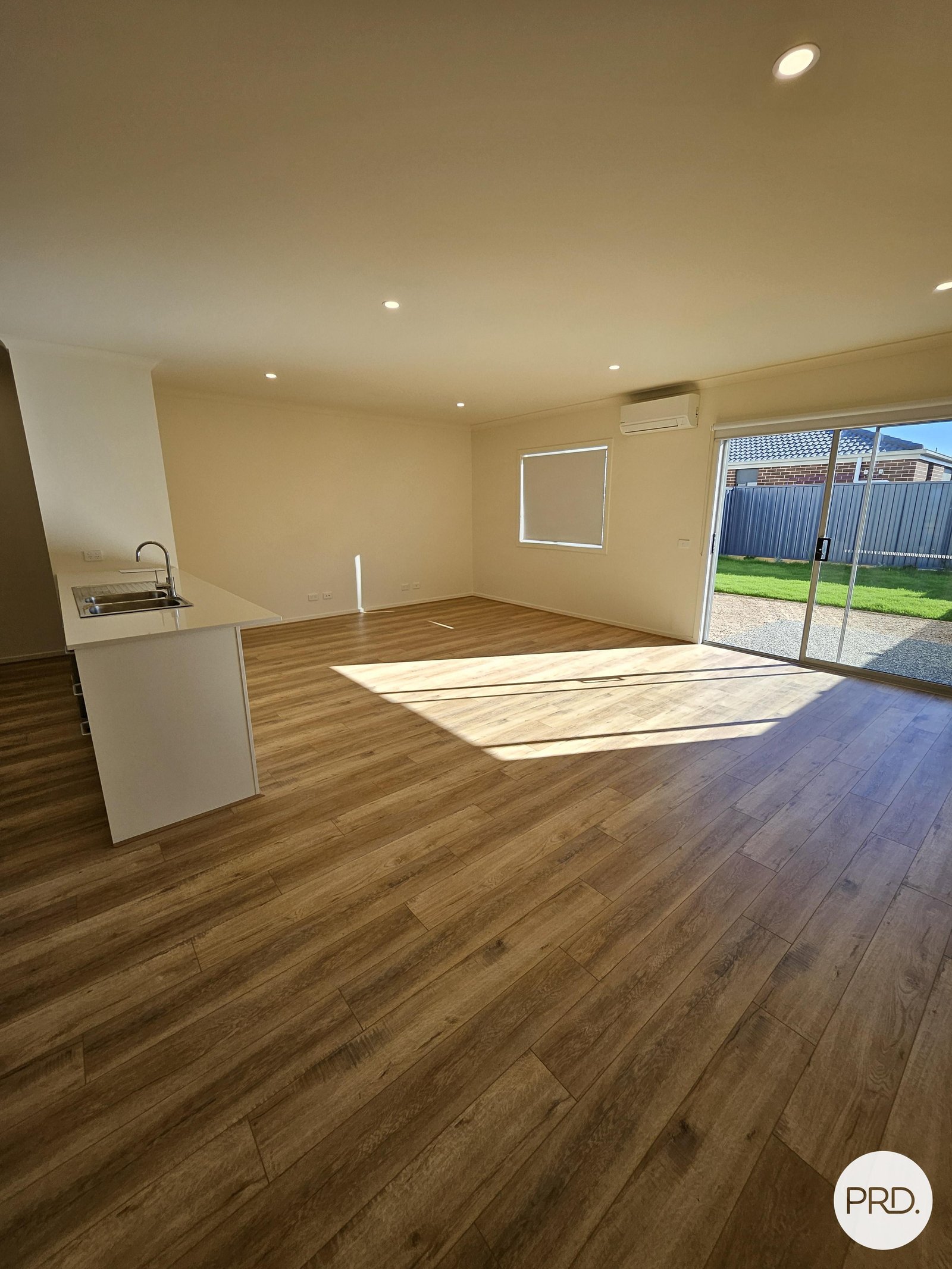 30 Borthwick Parade CLYDE NORTH 8