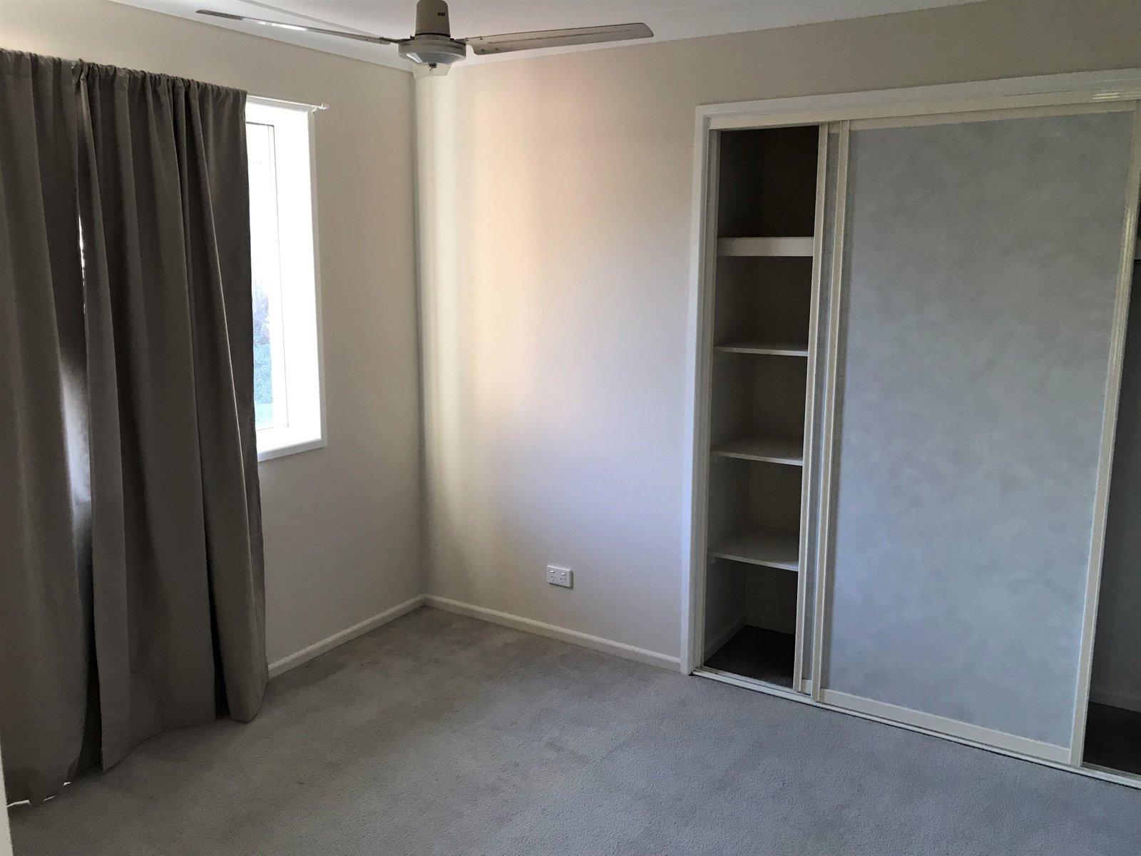 30 Carinya Drive CLINTON 4