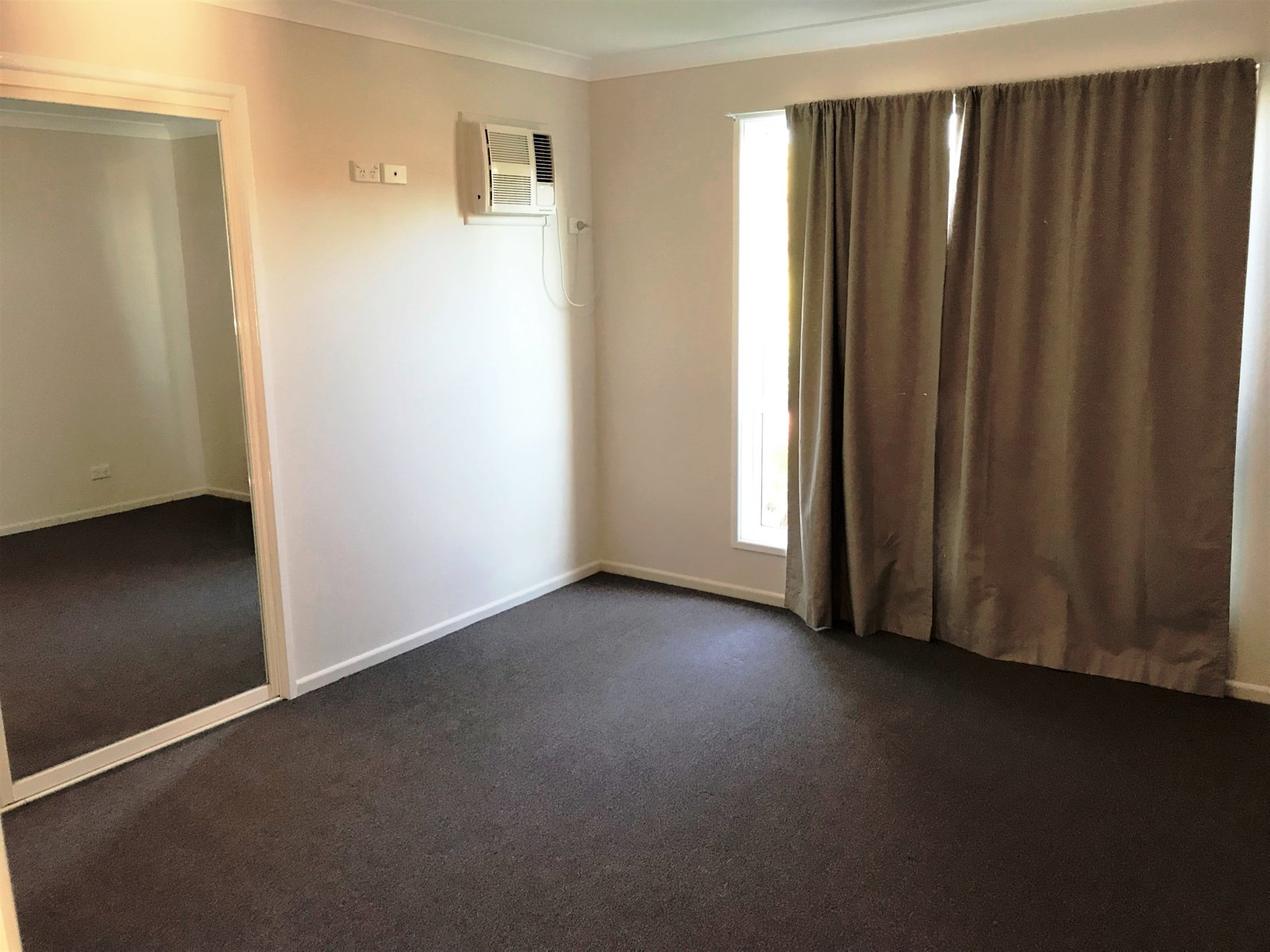 30 Carinya Drive CLINTON 8