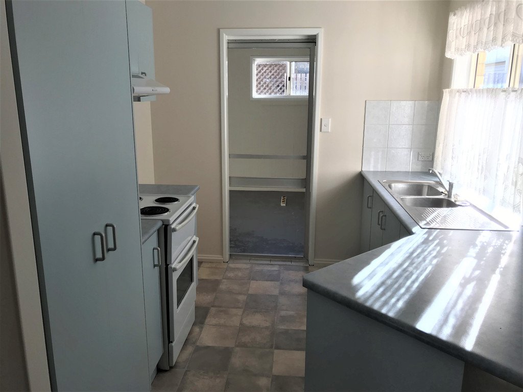 30 Carinya Drive CLINTON 8