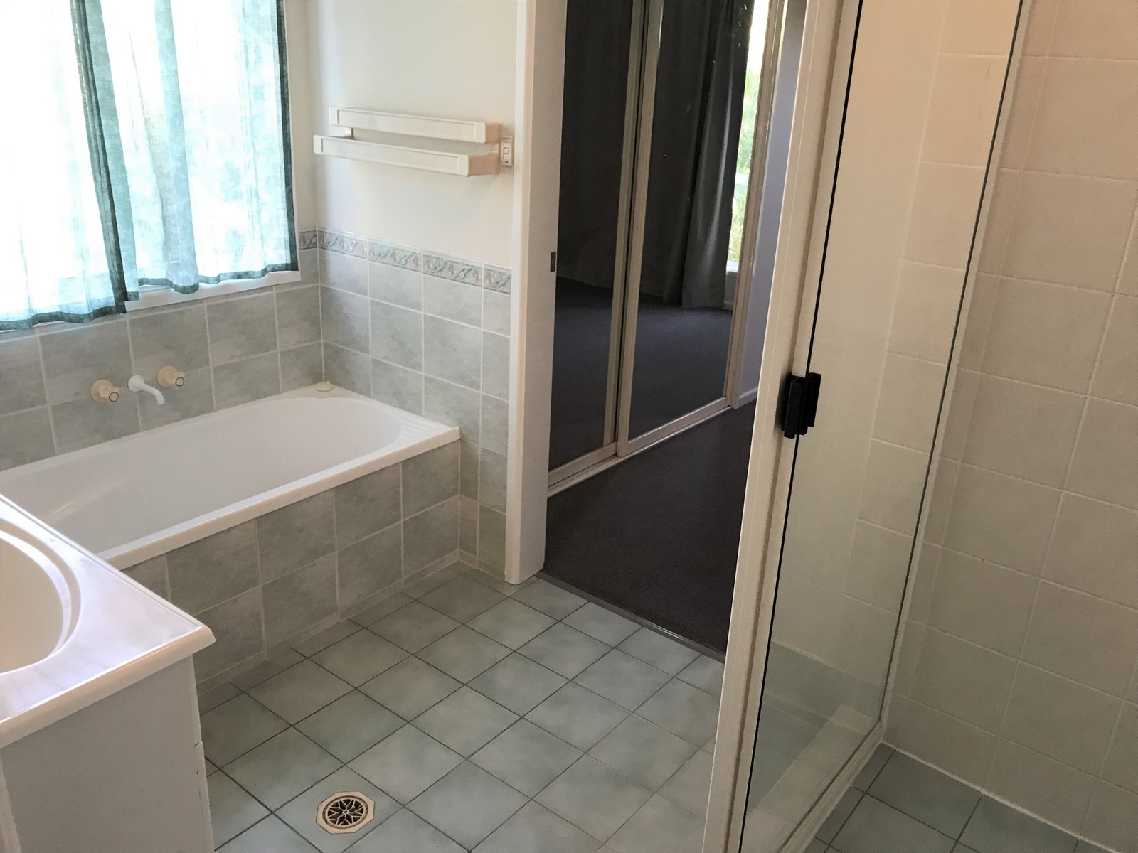 30 Carinya Drive CLINTON 3