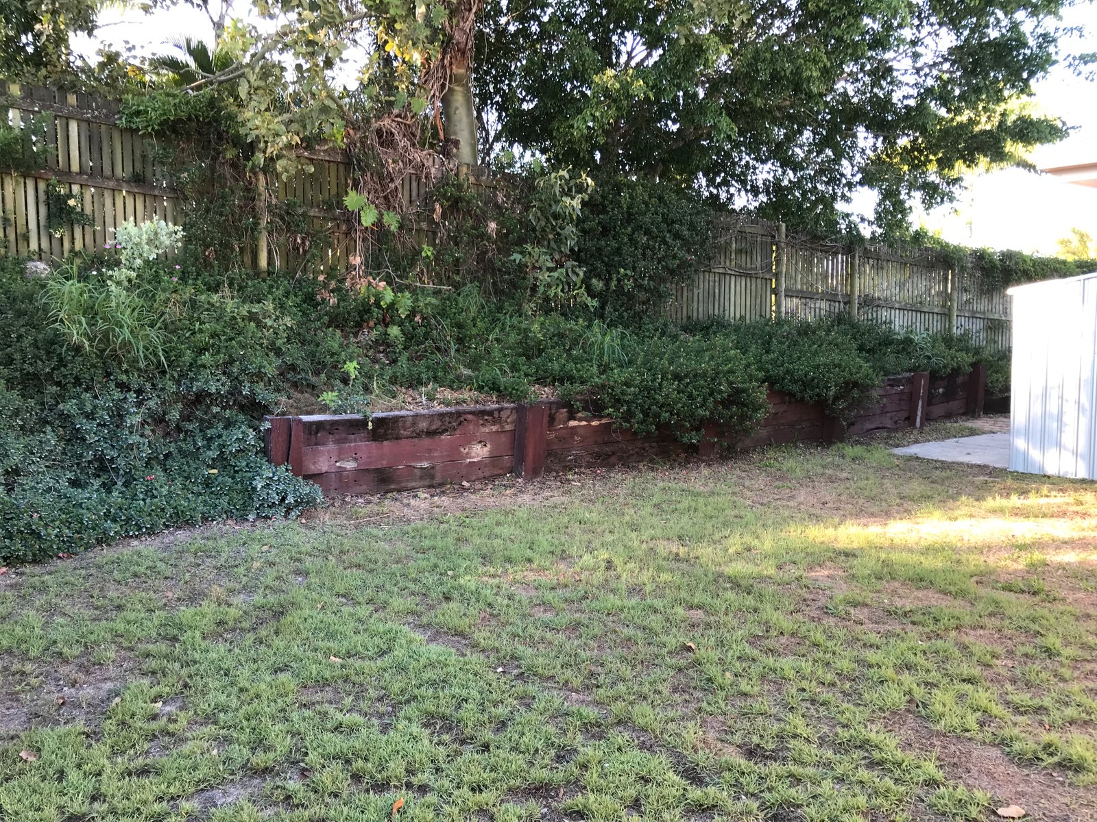 30 Carinya Drive CLINTON 11