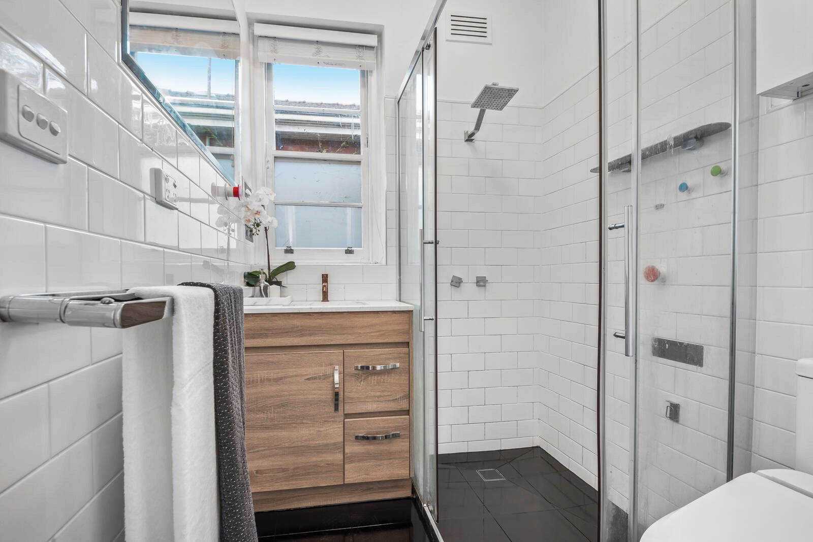 Real Estate and Property in 30 Carters Avenue, Toorak, VIC