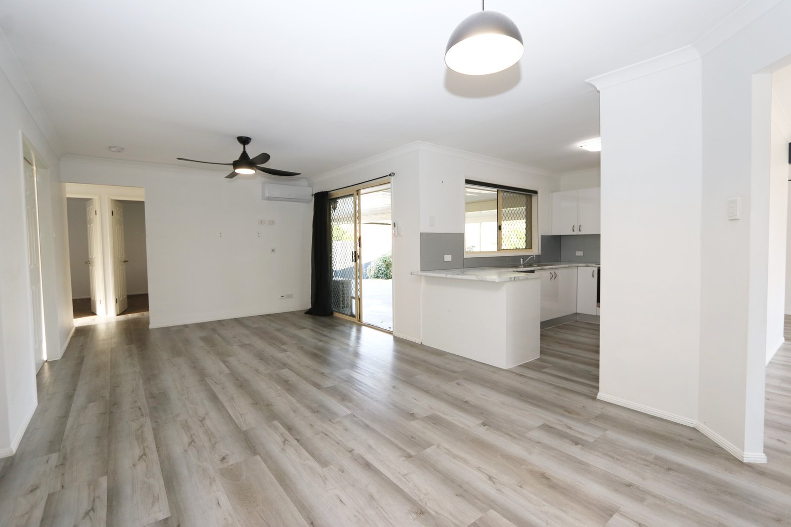 30 Cathedral Avenue MOLENDINAR 4