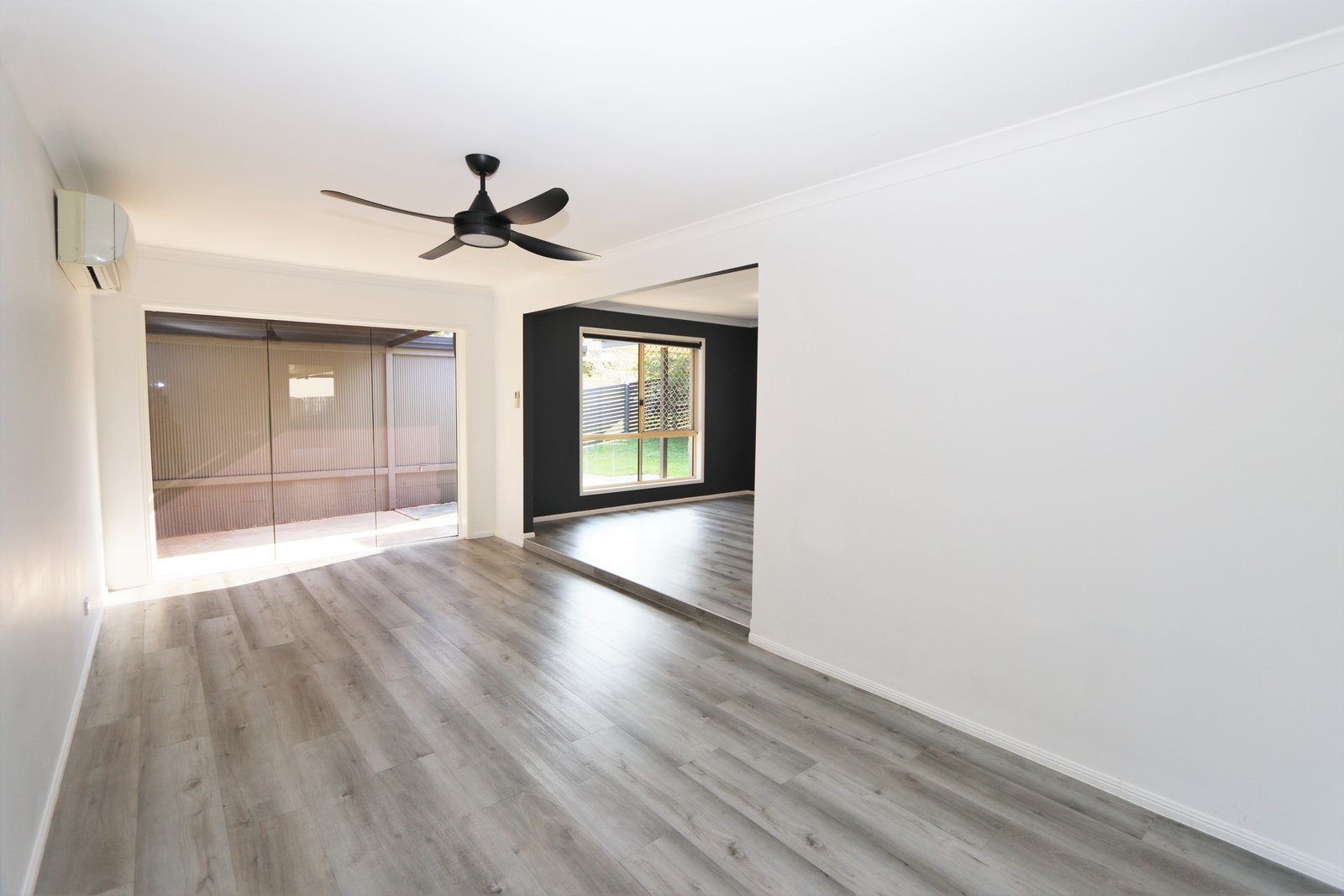 30 Cathedral Avenue MOLENDINAR 6