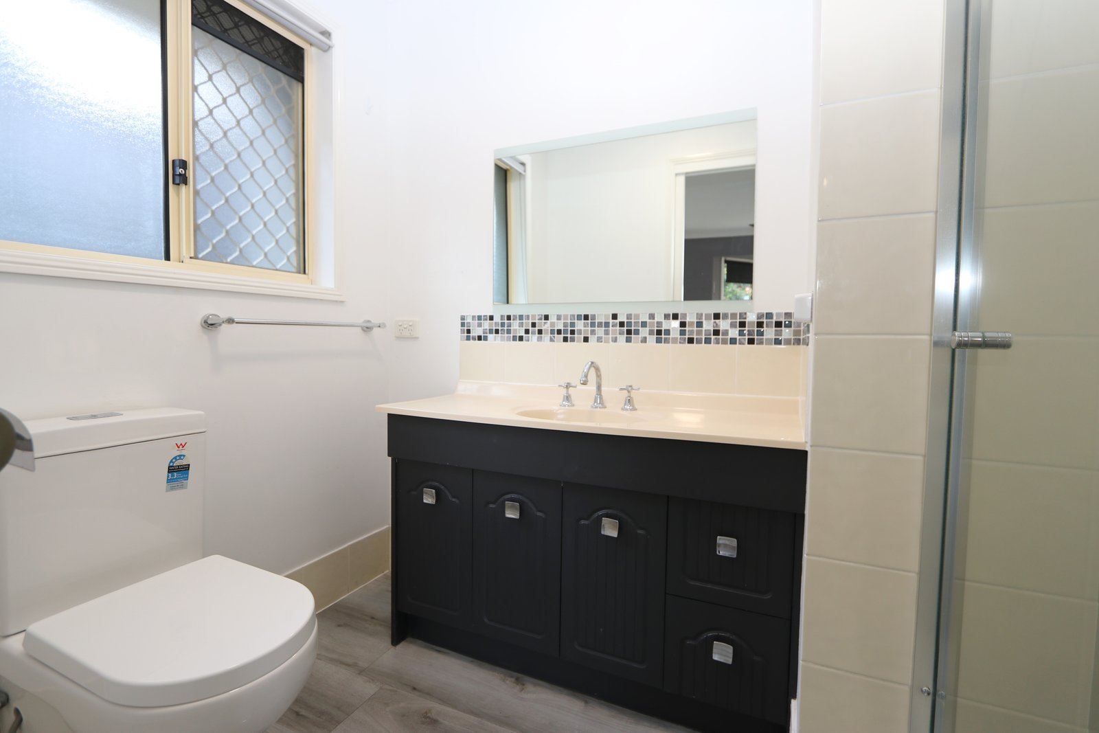 30 Cathedral Avenue MOLENDINAR 8