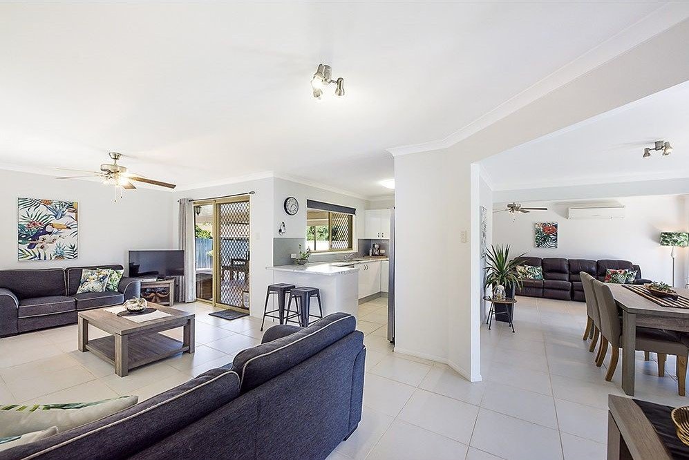 30 Cathedral Avenue MOLENDINAR 2