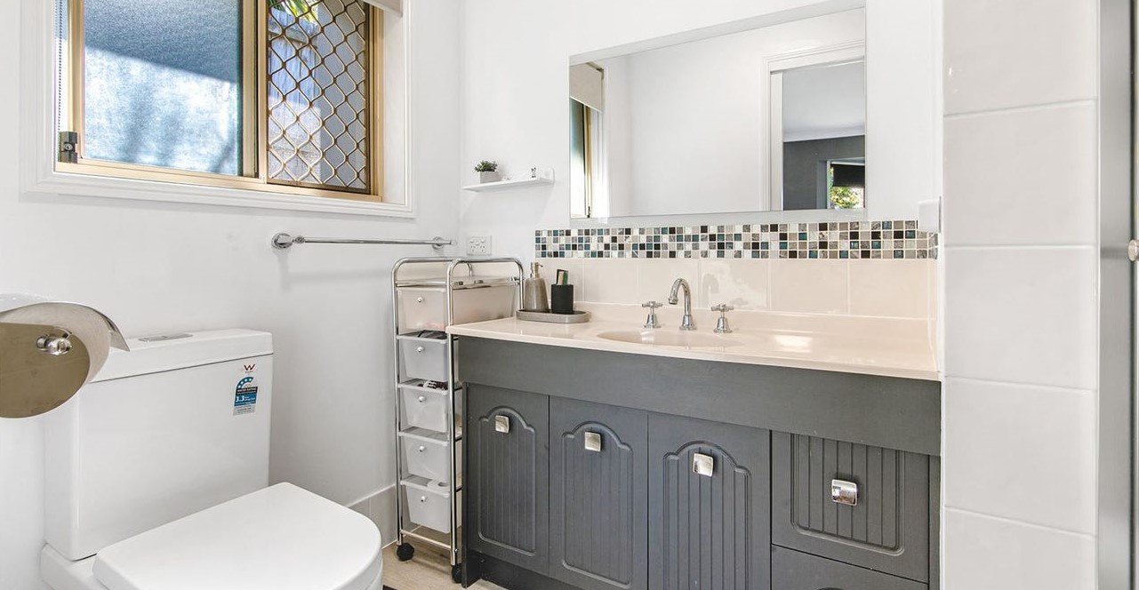 30 Cathedral Avenue MOLENDINAR 11