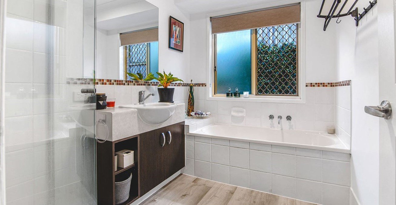 30 Cathedral Avenue MOLENDINAR 13