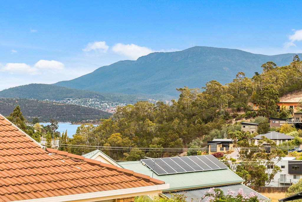 30 Clinton Road GEILSTON BAY 16