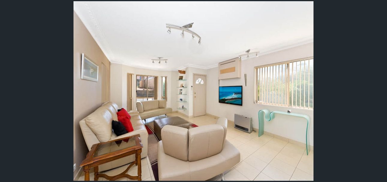 30 Collins Crescent YAGOONA 2