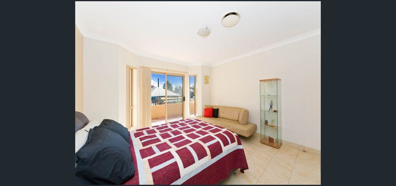 30 Collins Crescent YAGOONA 3