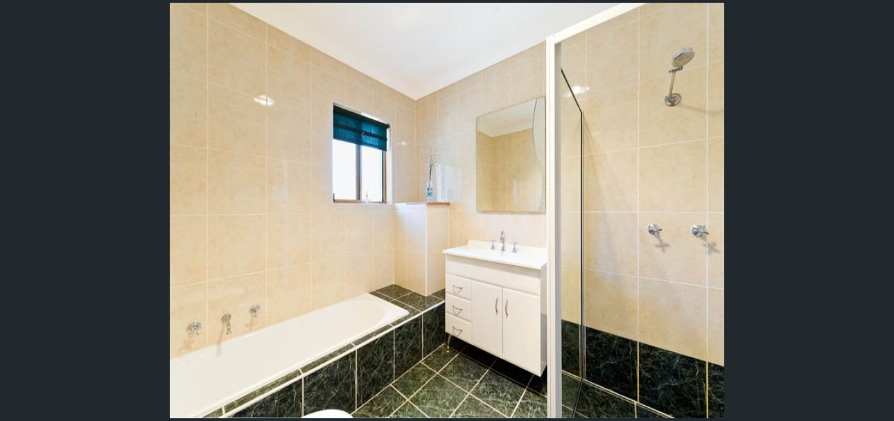 30 Collins Crescent YAGOONA 4