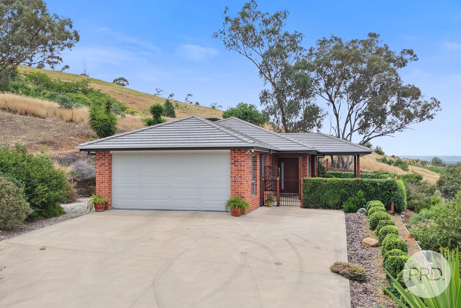 30 Conimbla Crescent TAMWORTH 1