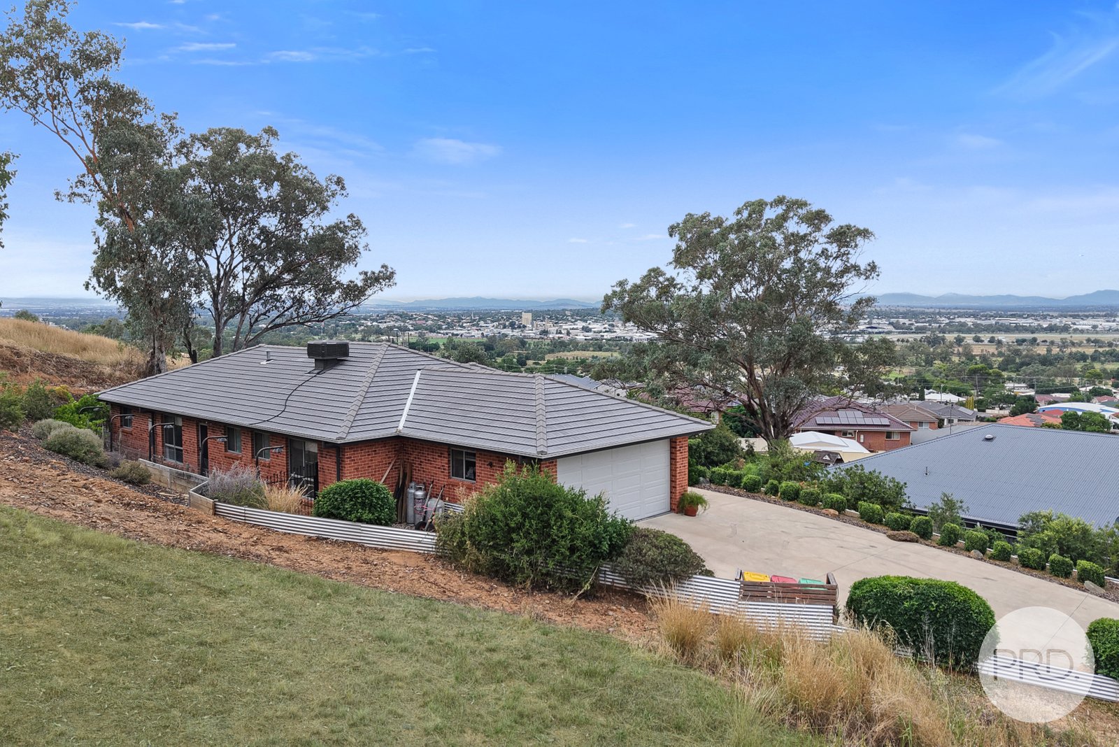 30 Conimbla Crescent TAMWORTH 2