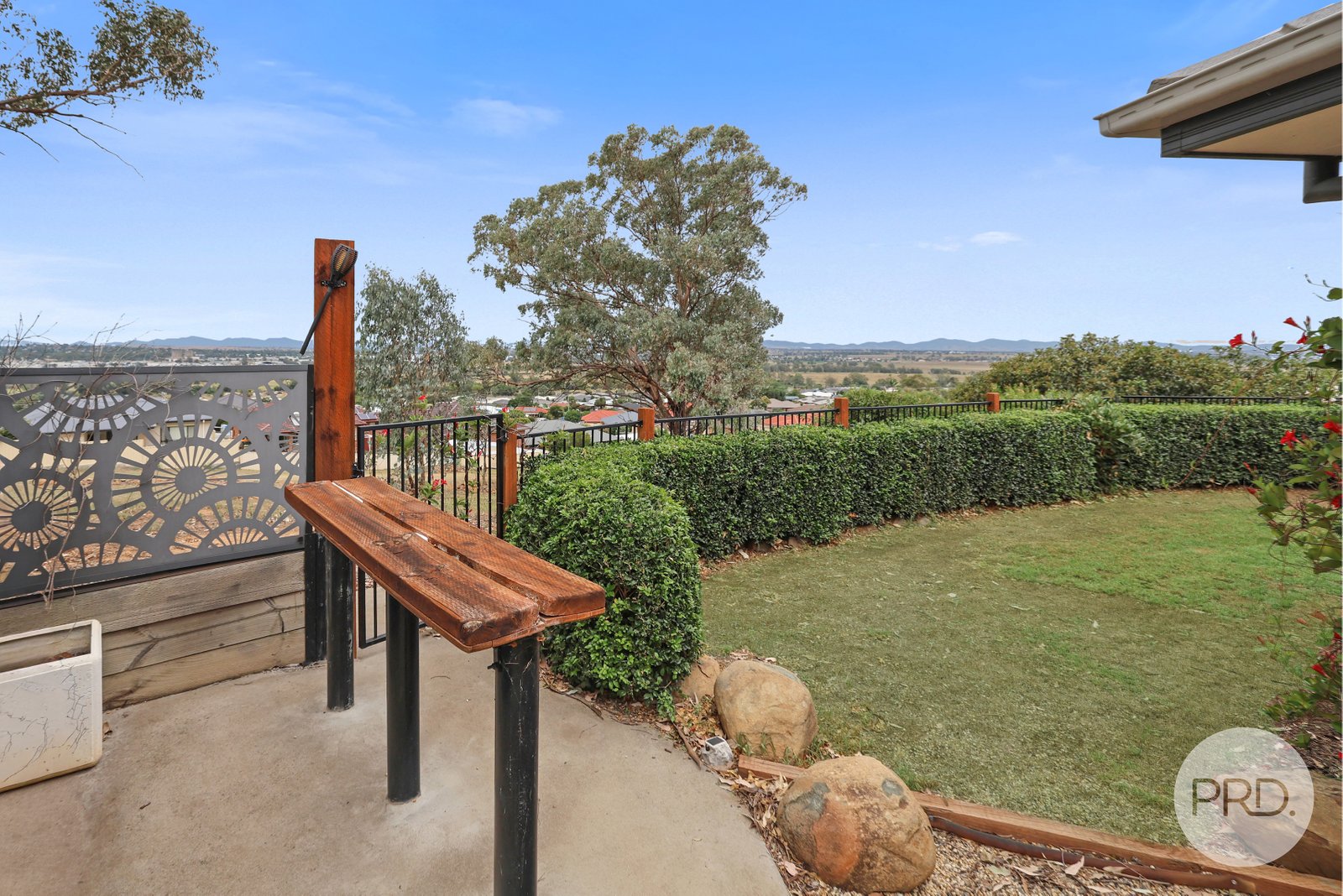 30 Conimbla Crescent TAMWORTH 24