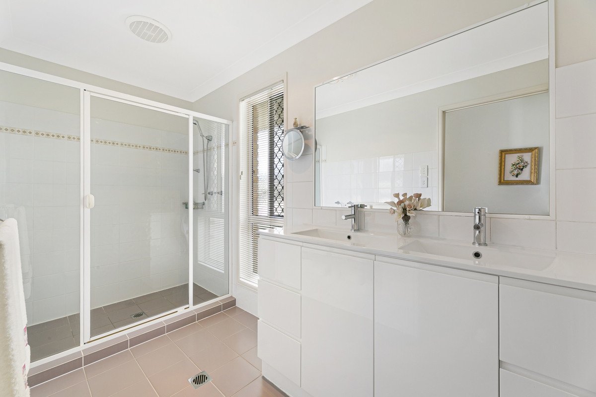 30 Cordyline Drive Reedy Creek 10