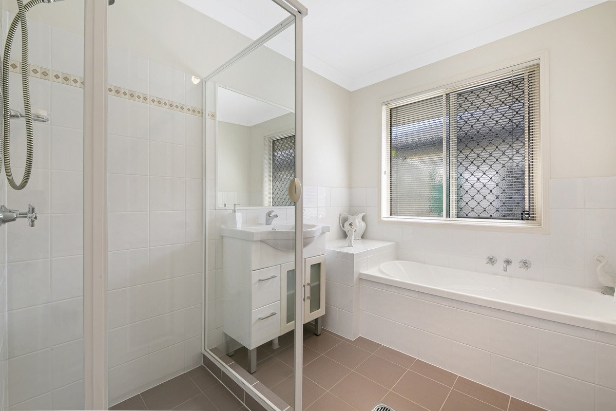 30 Cordyline Drive Reedy Creek 14