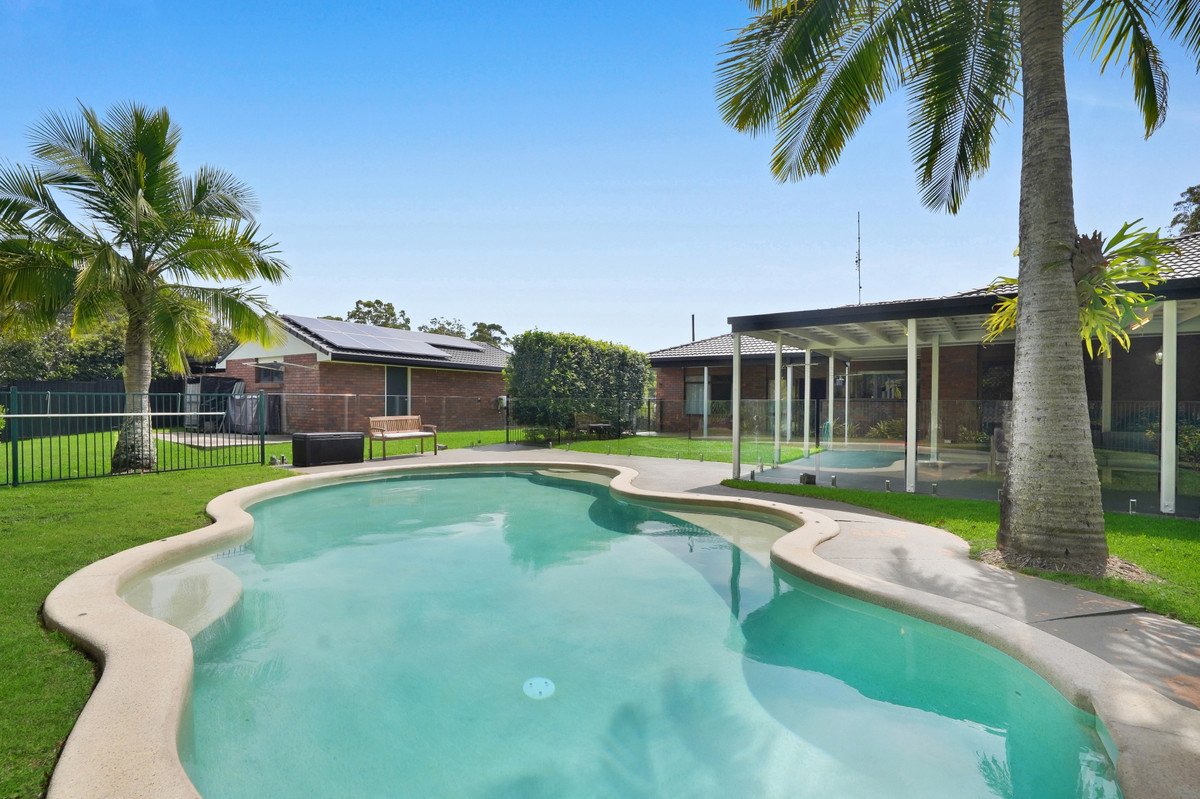 30 Cornwall Drive Elanora 19