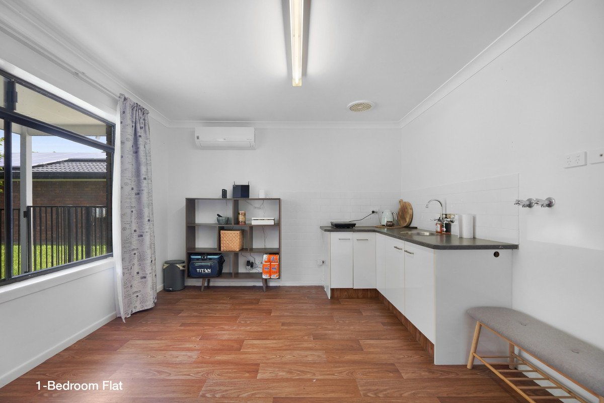 30 Cornwall Drive Elanora 21