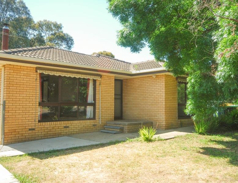 30 Cox Avenue FOREST HILL 1