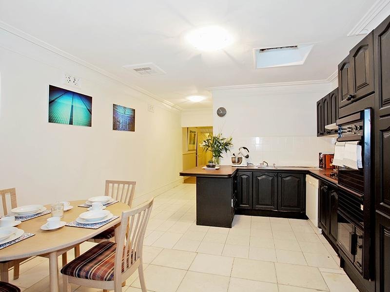 Gallery: 30 Cruikshank Street