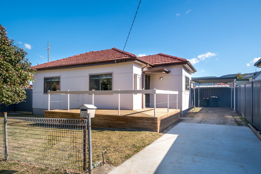 30 Dalton St  TOWRADGI 1