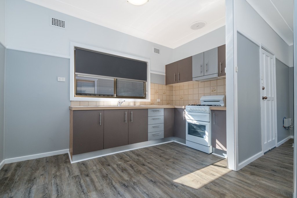 30 Dalton St  TOWRADGI 3