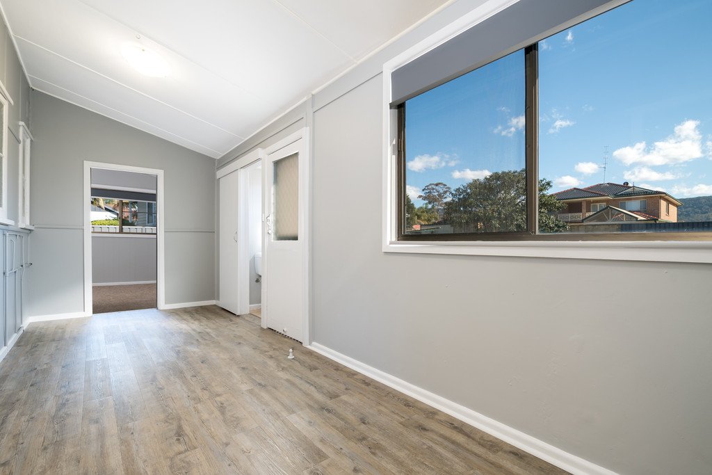 30 Dalton St  TOWRADGI 5