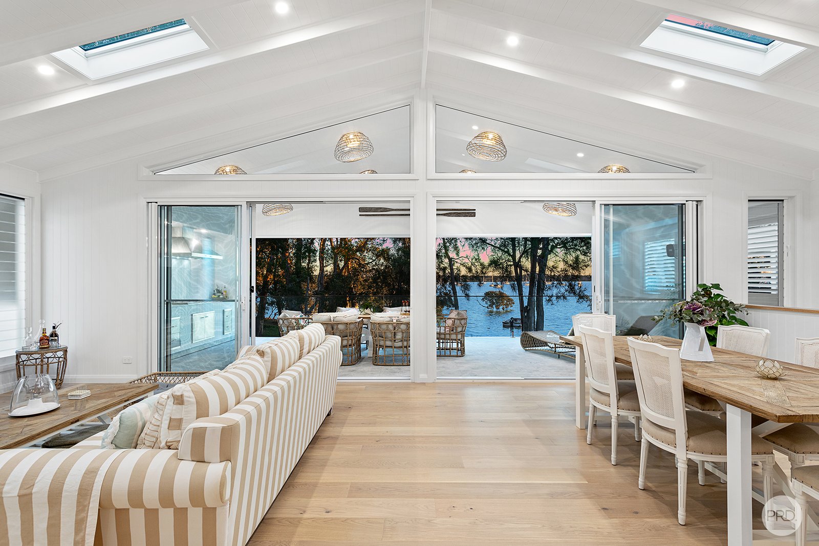 30 Danalene Parade CORLETTE 2