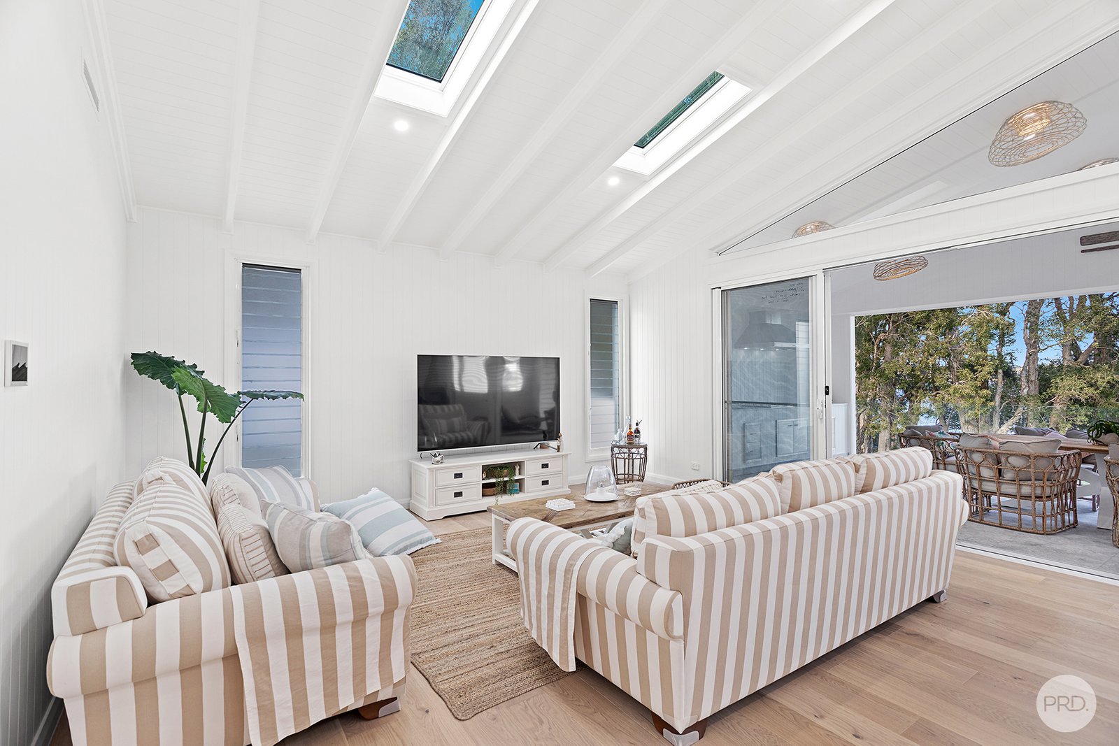 30 Danalene Parade CORLETTE 20