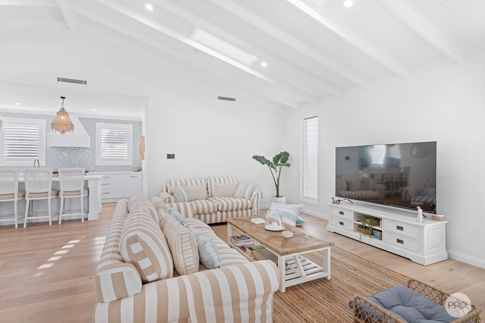 30 Danalene Parade CORLETTE 22