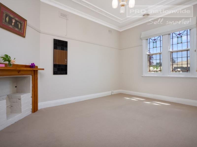 30 Darlow Street WAGGA WAGGA 2