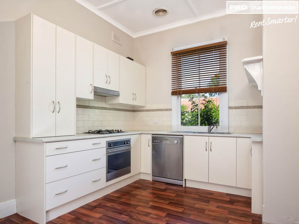 30 Darlow Street WAGGA WAGGA 4