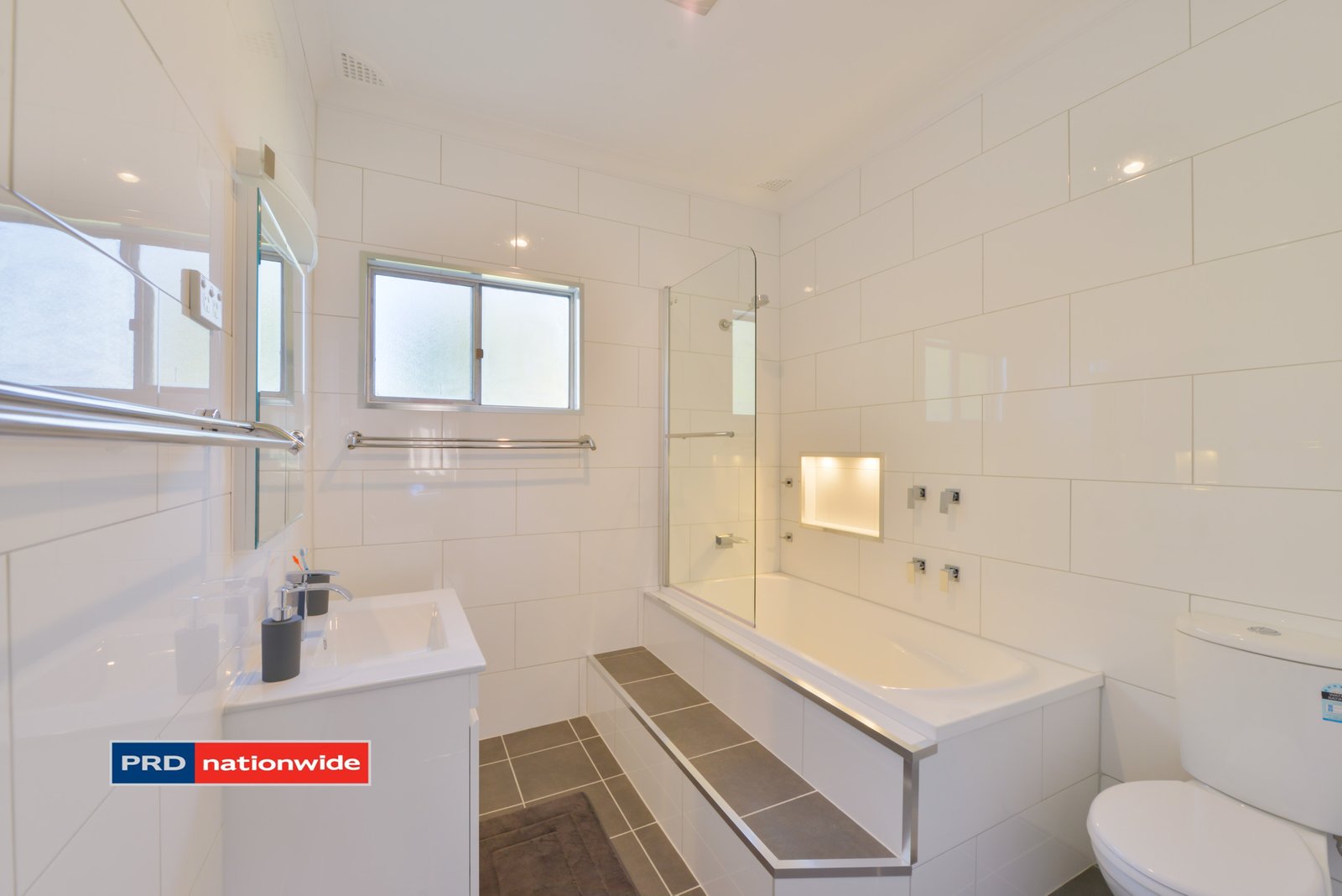 30 Denman Avenue KOOTINGAL 5