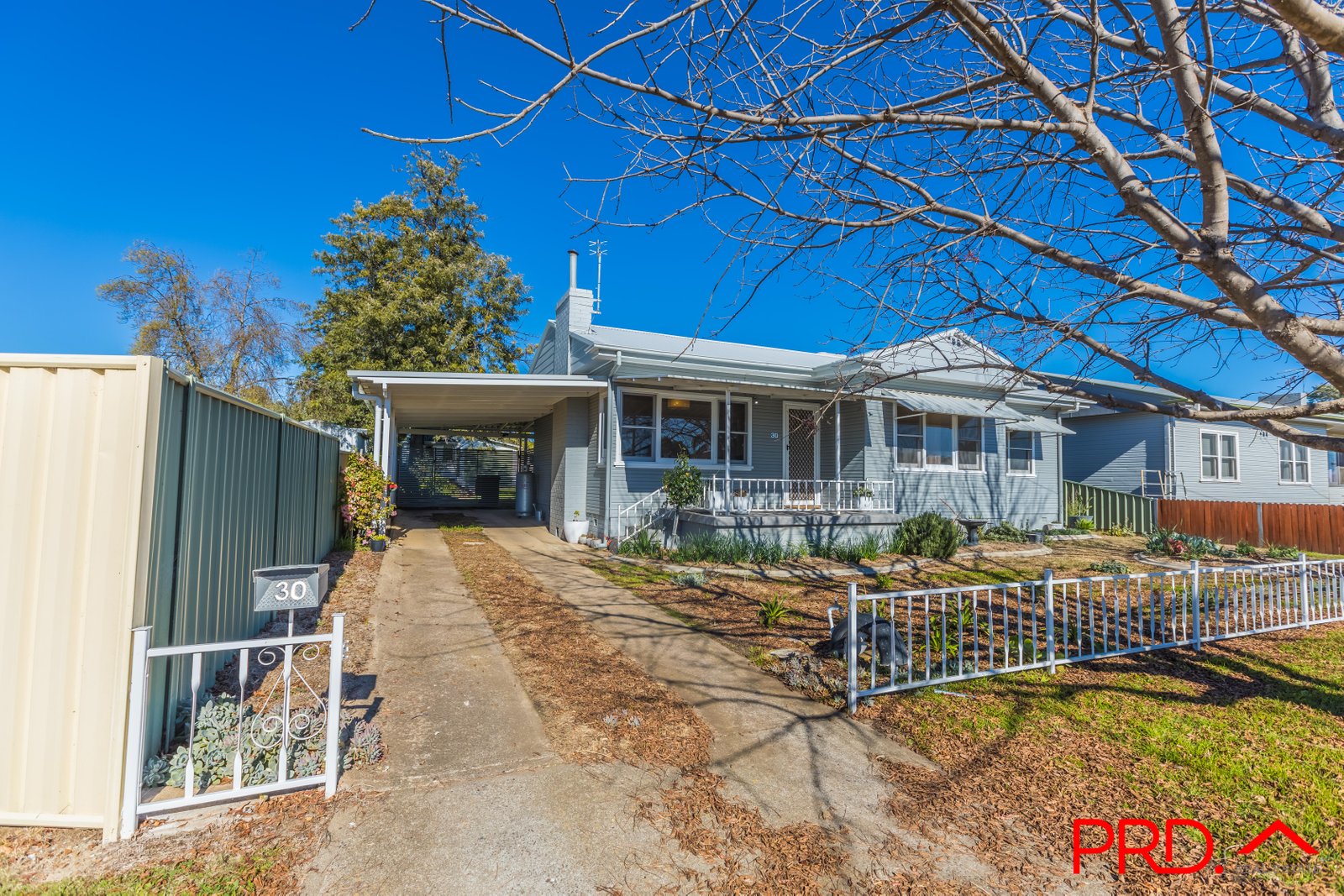 30 Elm Street TAMWORTH 2