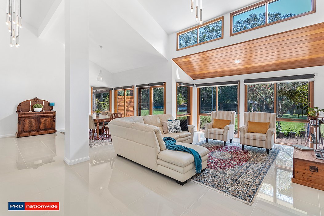 30 Eucalyptus Drive ONE MILE 2